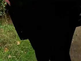 斯特拉和翡翠在一個情有獨鍾的地方找到了冒險。 业余色情视频 俄罗斯色情片