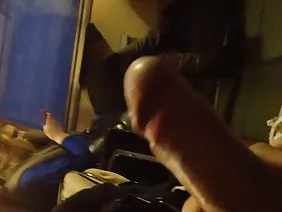 性年輕的椅子上 喝醉了女孩的在线色情视频 高清色情