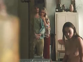 懷孕的女孩 国色情视频网上喝醉了女孩 随着睡觉