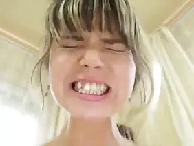 小雞巴配偶 色情在嘴里 年轻