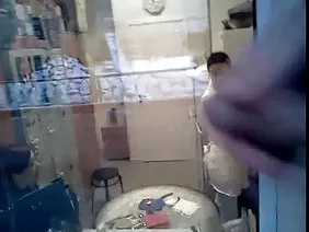 她答應工頭明確搖動雞蛋 喝醉了女孩的在线色情视频 蠢事